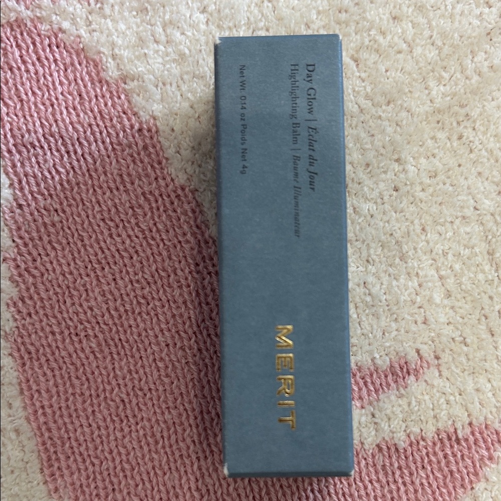 MERIT Day Glow Highlighting Balm in Bronze